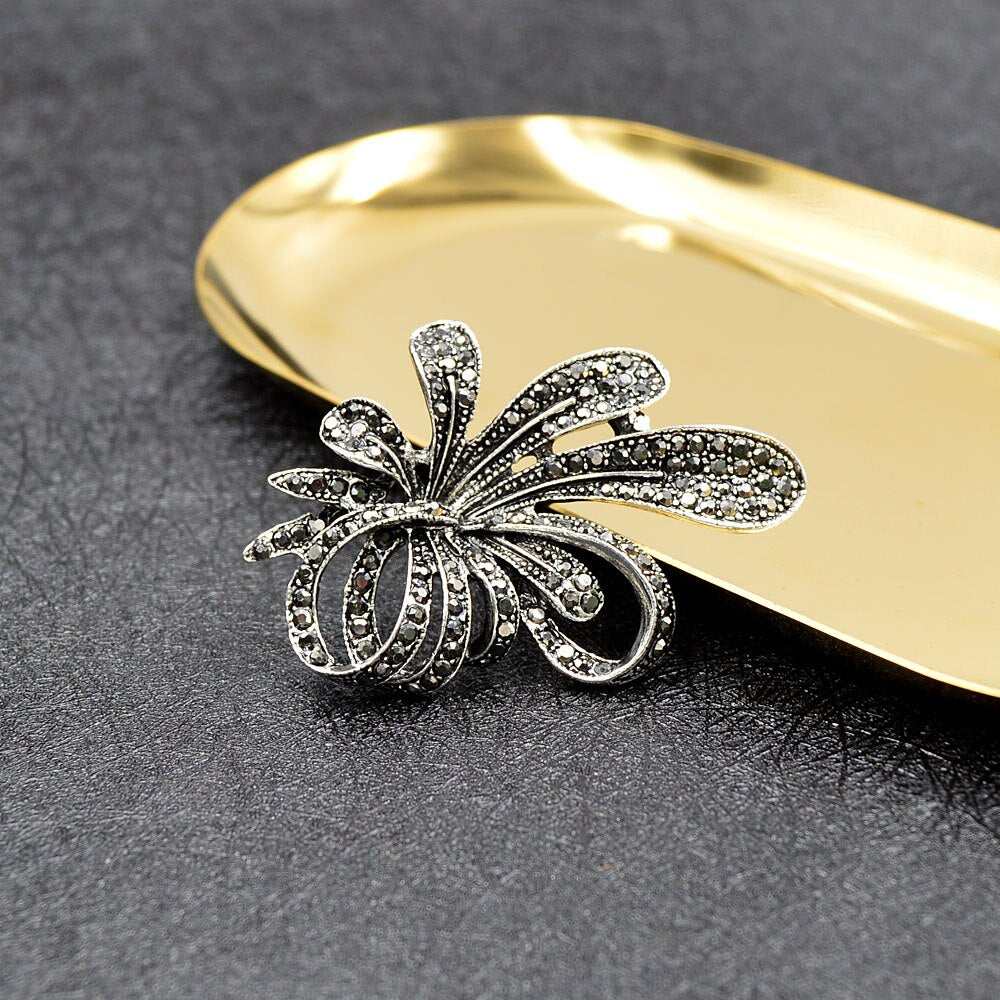 Rhinestone Black Flower Brooch for Women